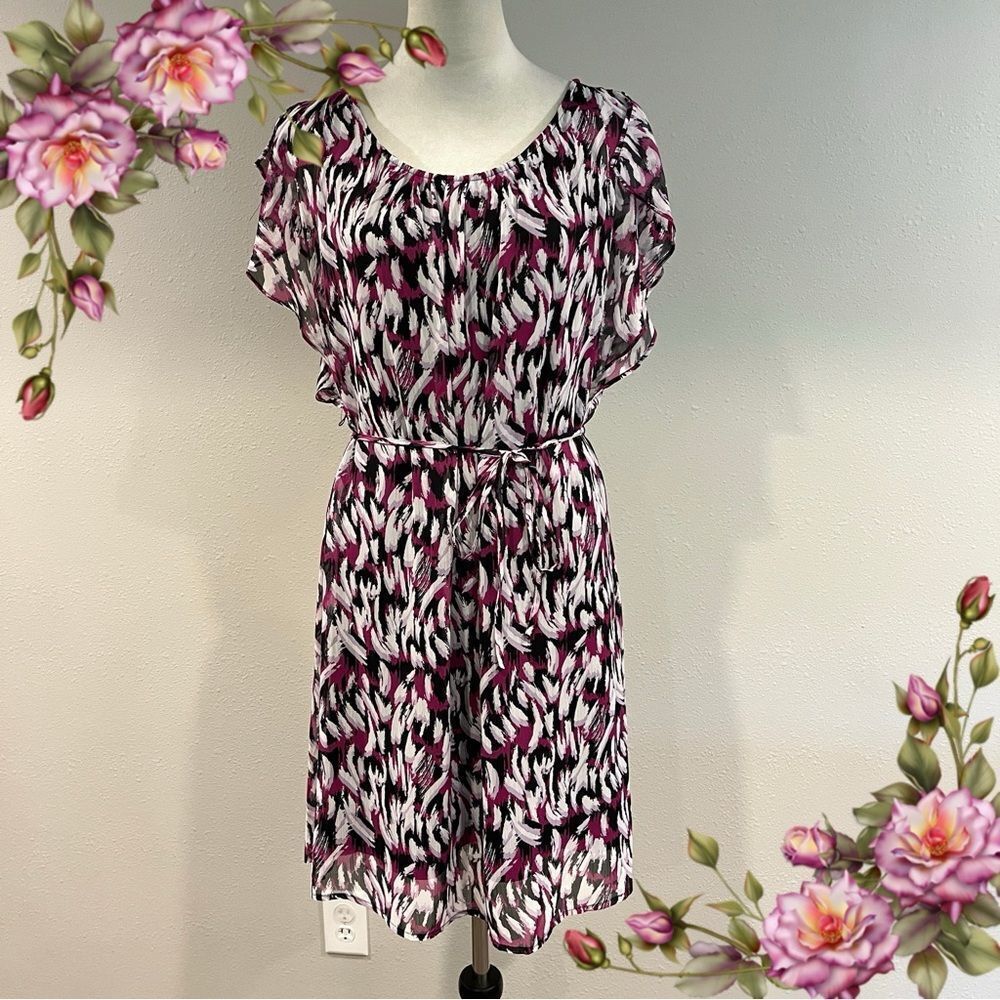 Merona mini Dress with flutter sleeves size medium‎